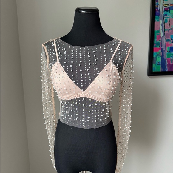 Windsor Pearl Sequin Mesh Top - Picture 5 of 10